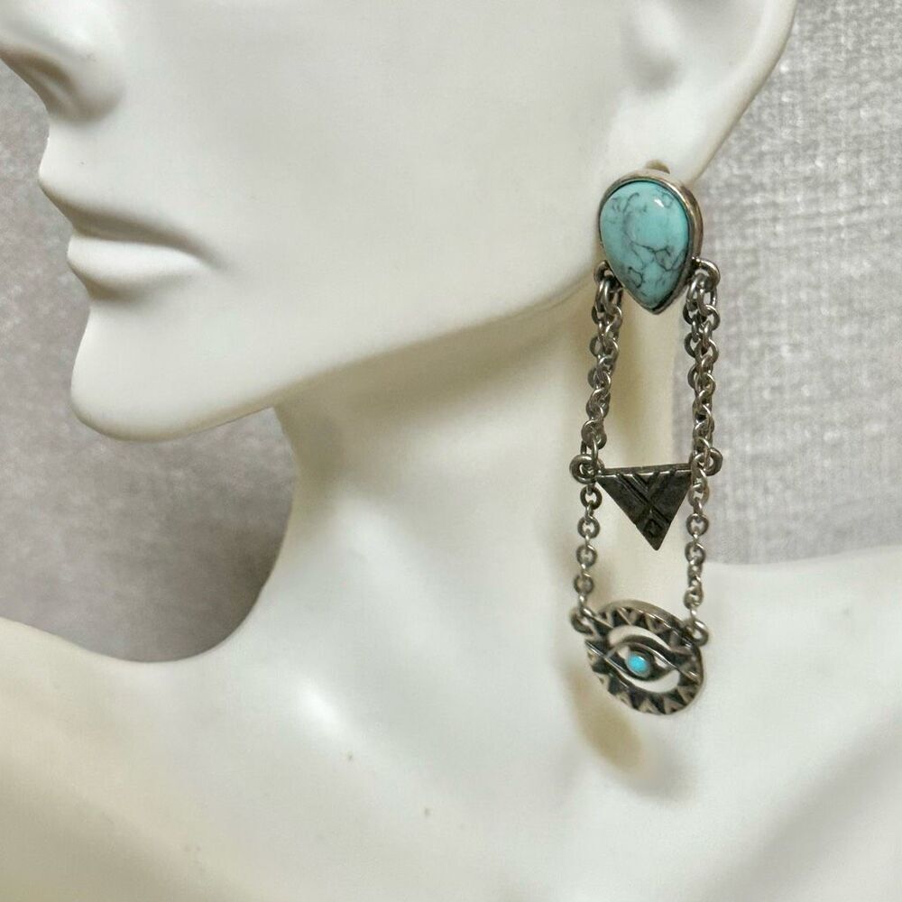 Silver tone Howlite chain eye earrings - Picture 5 of 8